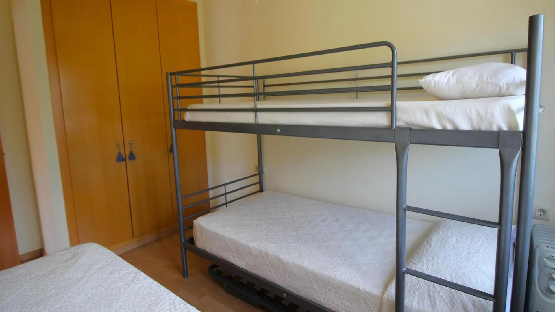 Apartmán Guillem De Bergueda - Atico En La Zona De Grifeu Con Gran Terraza Y Vistas Al Mar. - Es-228-61 Llança 0*,  Španělsko